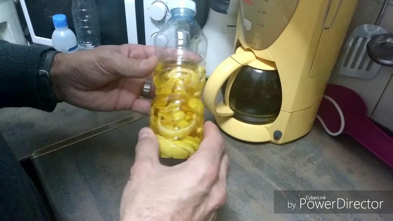 Ambientador de limón y pulverizador casero