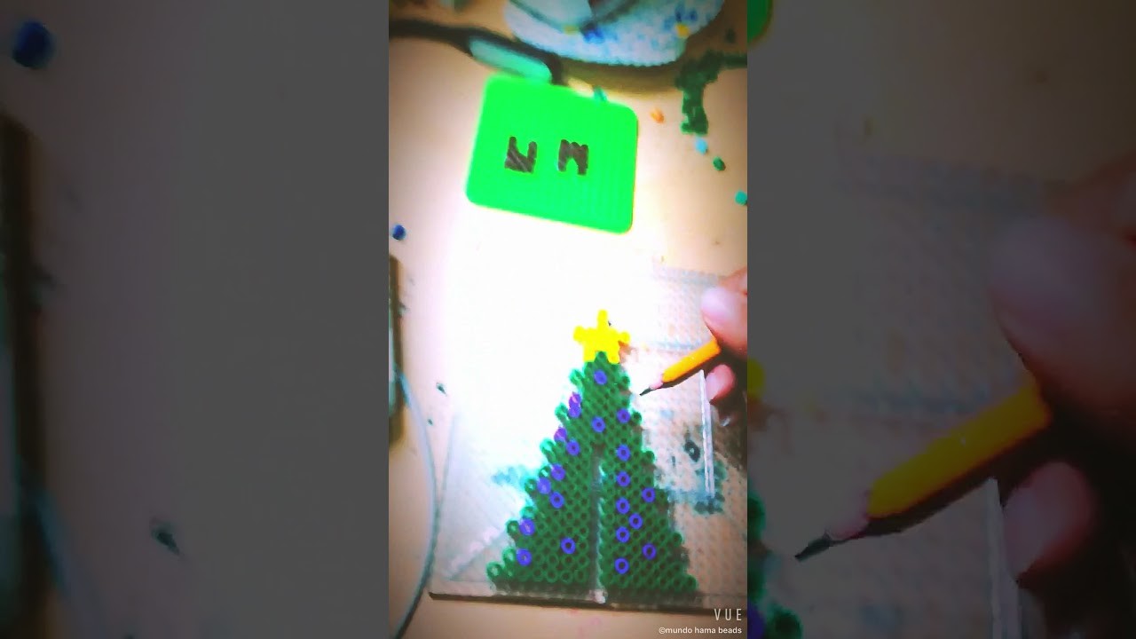 Arbolito de navidad 3D con hama beads