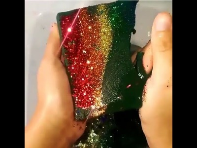 Slime de arcoiris en una esponja