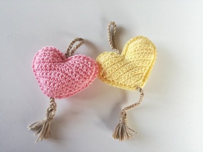Llavero con forma de corazón a ganchillo o crochet