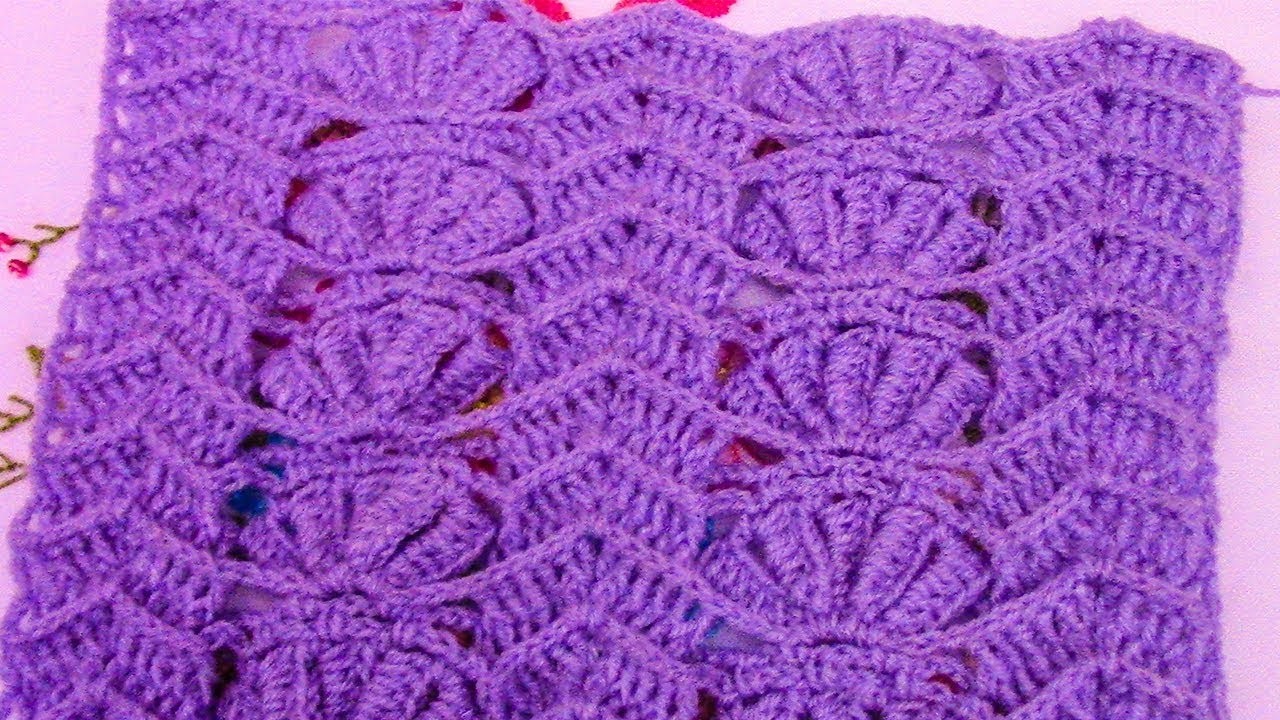 Punto a crochet PÉTALOS combinado con puntos ZIG ZAG paso a paso para colchitas de bebe