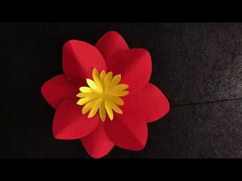 Flor pequeña hecha en papel - Small flower made in paper