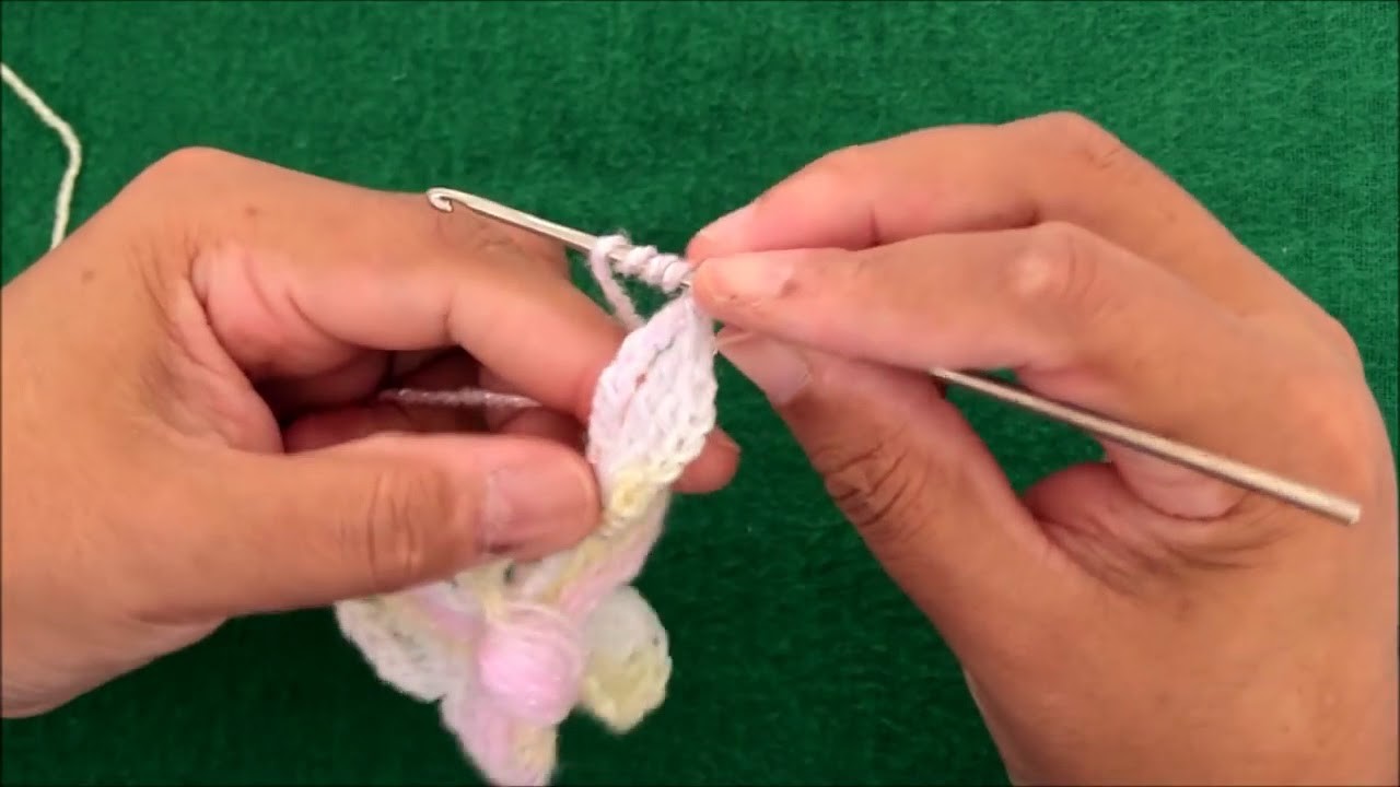 Como tejer a ganchillo Crochet mariposas en relieve flores y diademas   How to crochet