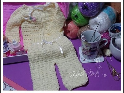 Pantalón pelele recién nacido en crochet