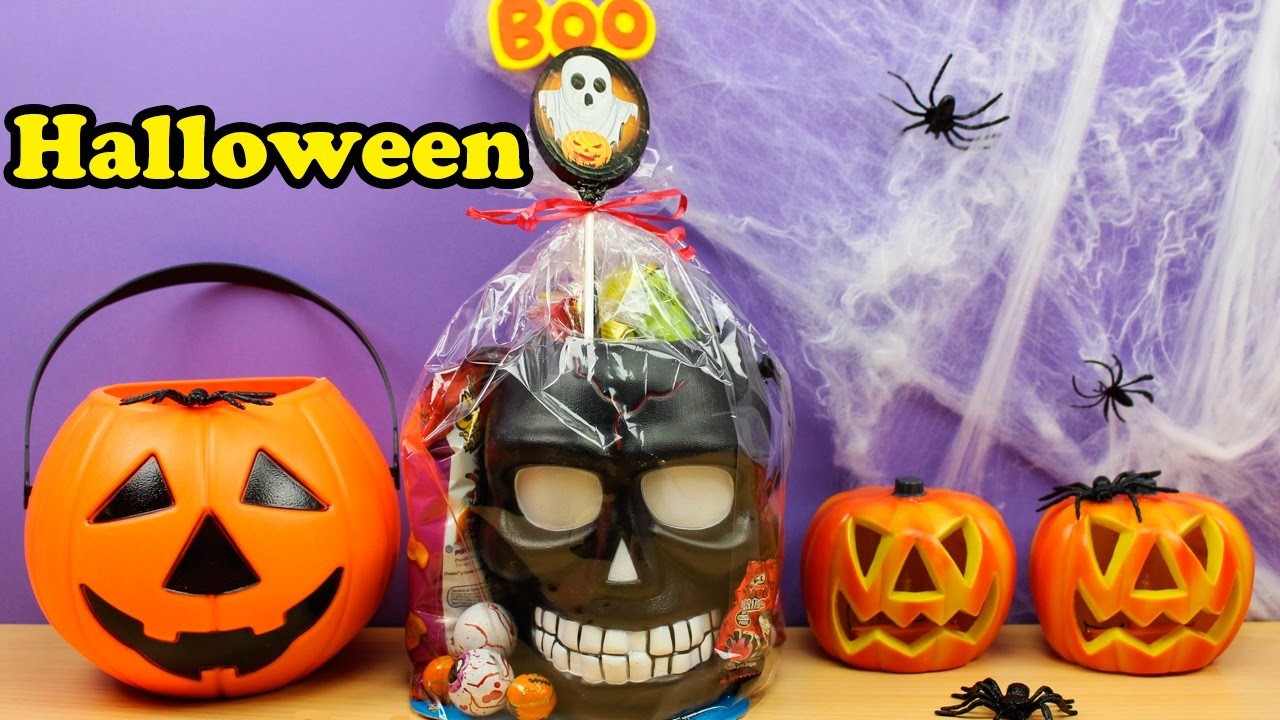 Calabaza con Sorpresas y Golosinas de Halloween en español | Halloween para niños