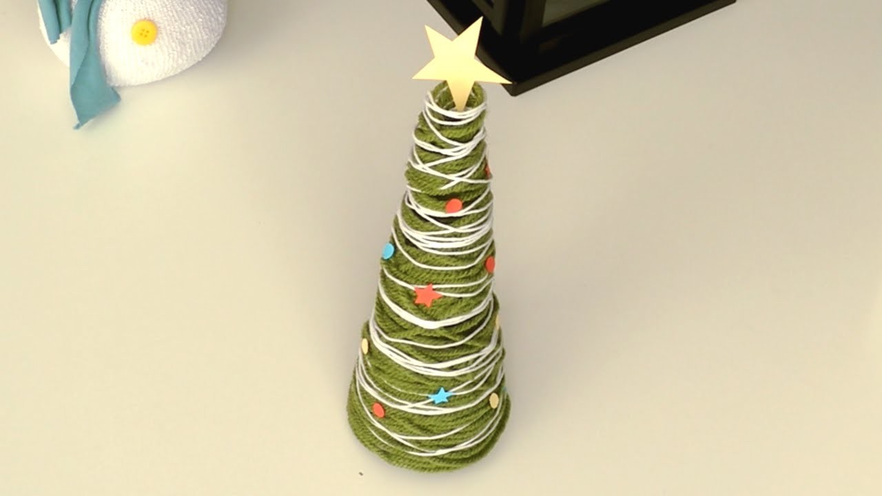 Adornos navideños - Como hacer un arbol de hilo |   How to make a string christmas tree