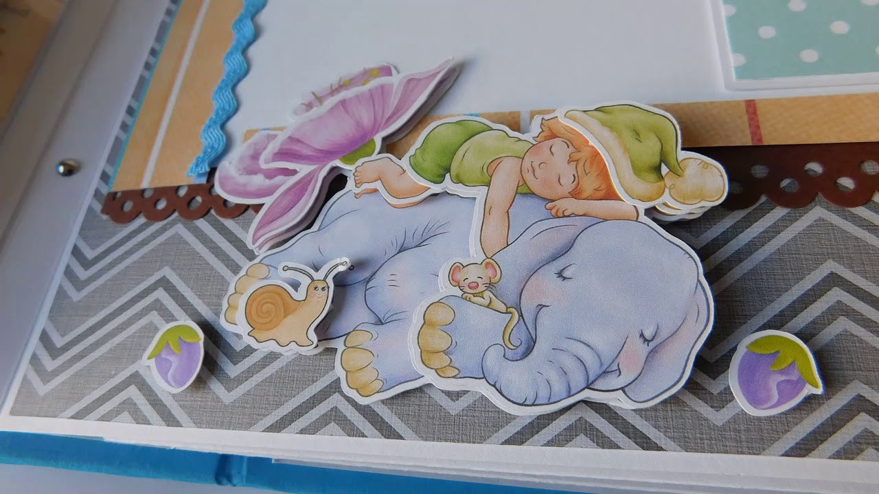 All about me   dino scrapbook album (mostrar el album entero con explicaciones espanolas)