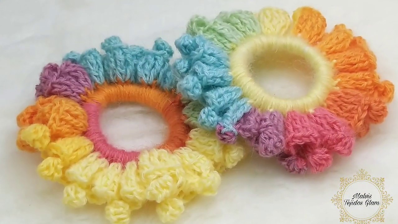 Donitas para el cabello tejidas a crochet. scrunchies