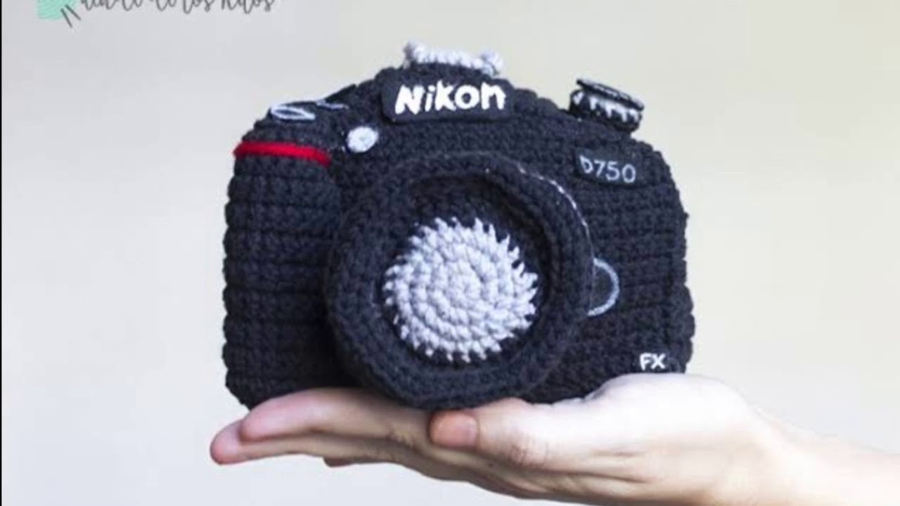 Camara fotografica amigurumi tejida a crochet photo camera amigurumi