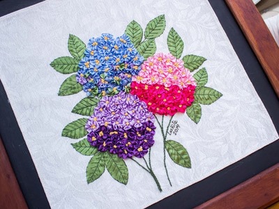 Bordado a mano : Hortensias. hand embroidery Ribbon hydrangea flowers.