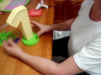 Centro de mesa en gomaeva para cumpleaños infantiles | Manualidades Adama.