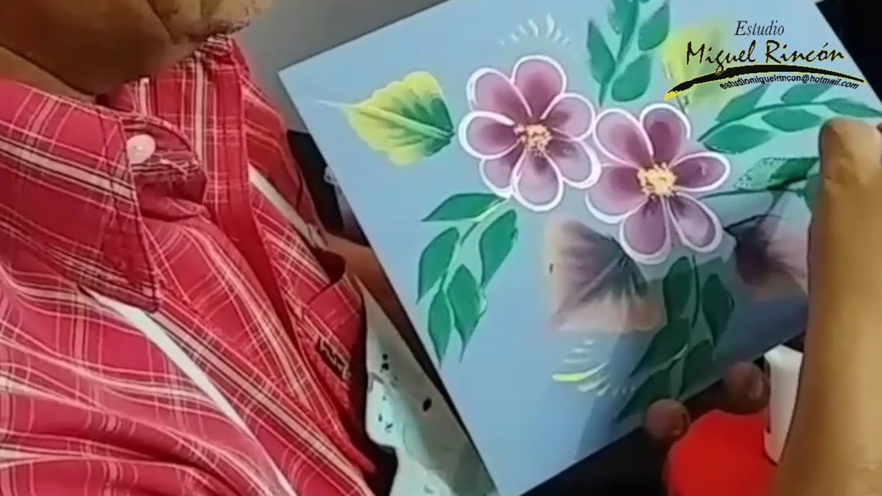 Flores y Hojas en Pincelada Básica para tu Hogar en Pintura Decorativa con Miguel Rincón.