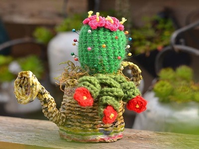 Alfiletero en cestería y cactus al crochet.