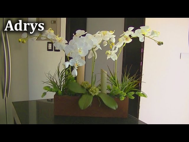 ???? Centro de Mesa con Orquídeas Blancas y Bambús