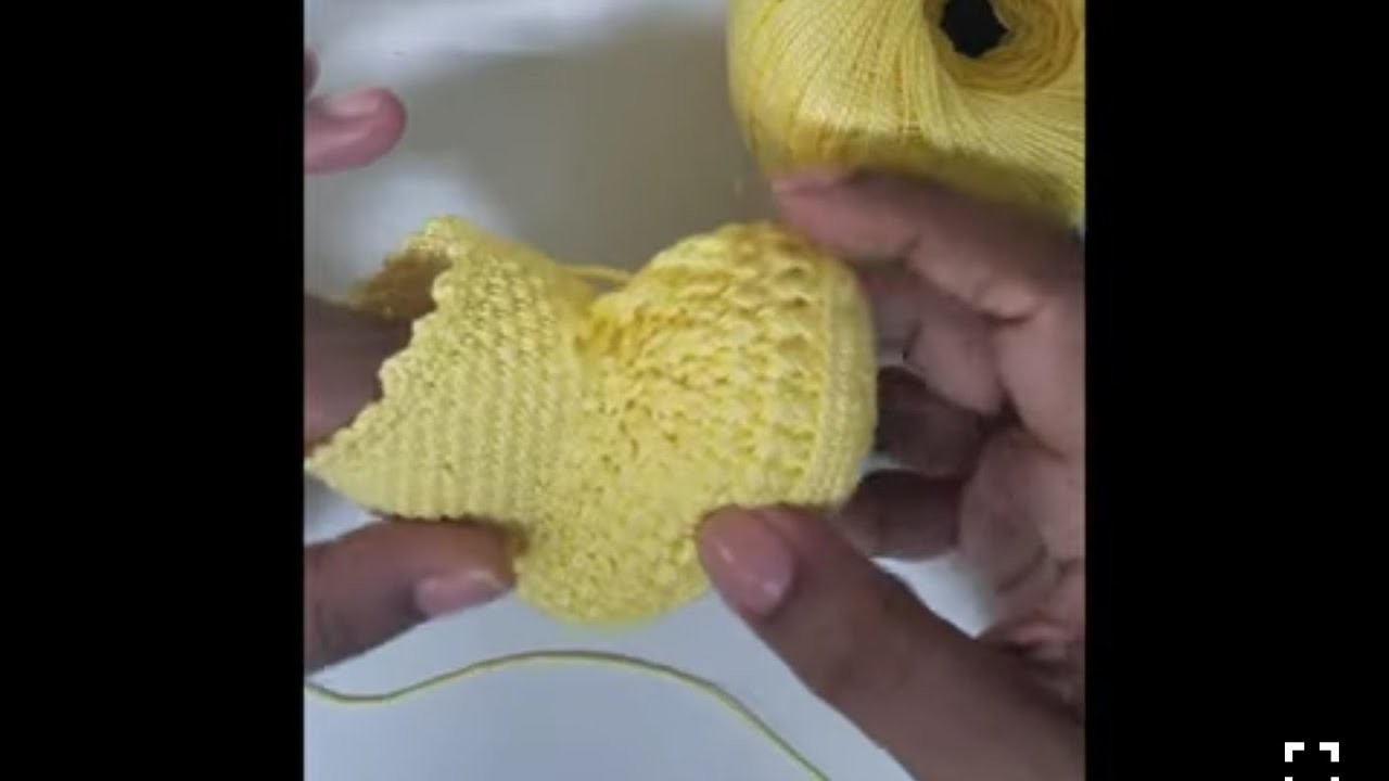 Zapatitos tejidos a crochet para recién nacidos