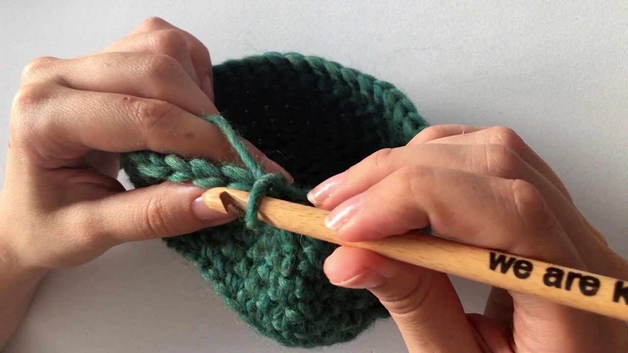 Cómo cerrar en V para tejidos circulares en crochet