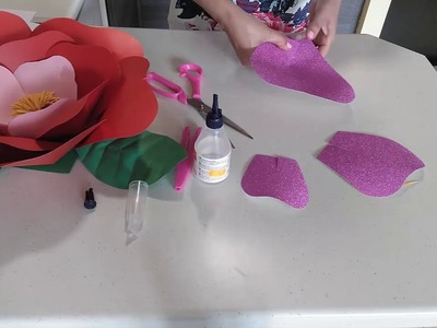 Hermosa flor de papel para decorar