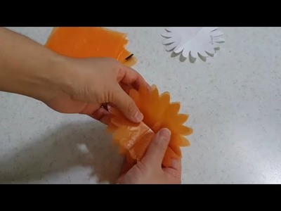 Cómo hacer Flores con Bolsas de Plástico | Reutiliza y decora | Reciclaje Creativo
