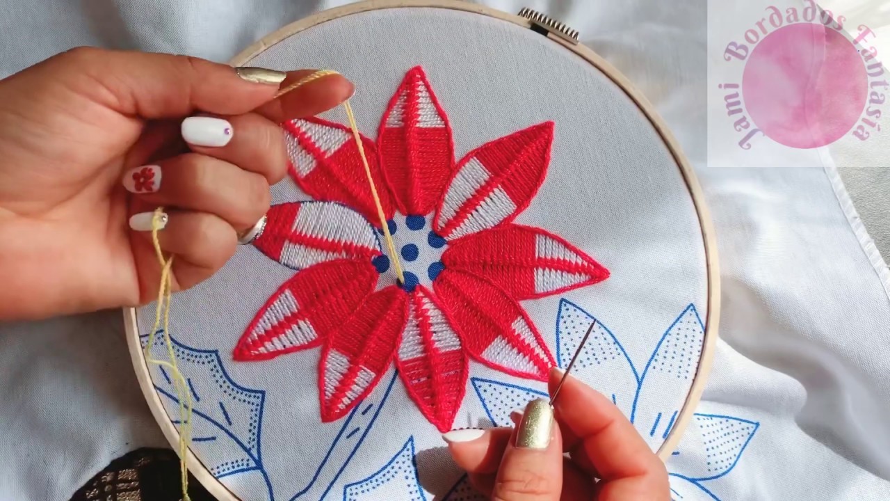 23. Bordado Fantasía Nochebuena 1. Hand Embroidered Poinsettia. Fantasy Stitch
