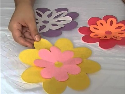 Cómo hacer flores de papel decorativas