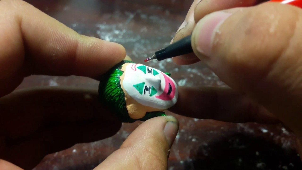 COMO HACER UNA FIGURA DEL JOKER EN PASTA PARA MODELAR CLAY FÁCIL PASO A PASO