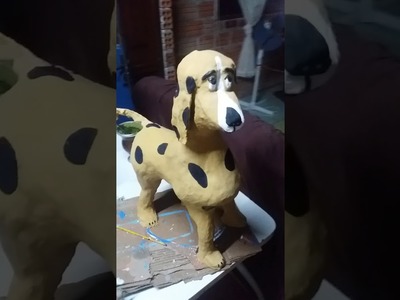 Cachorro de artesanato de cimento