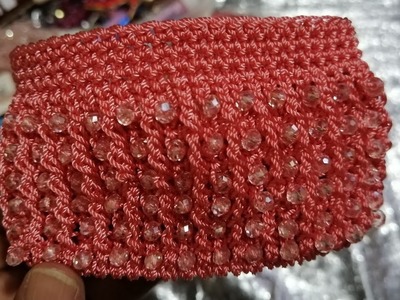Monedero Tejido a Crochet con Cristalitos en Relieve