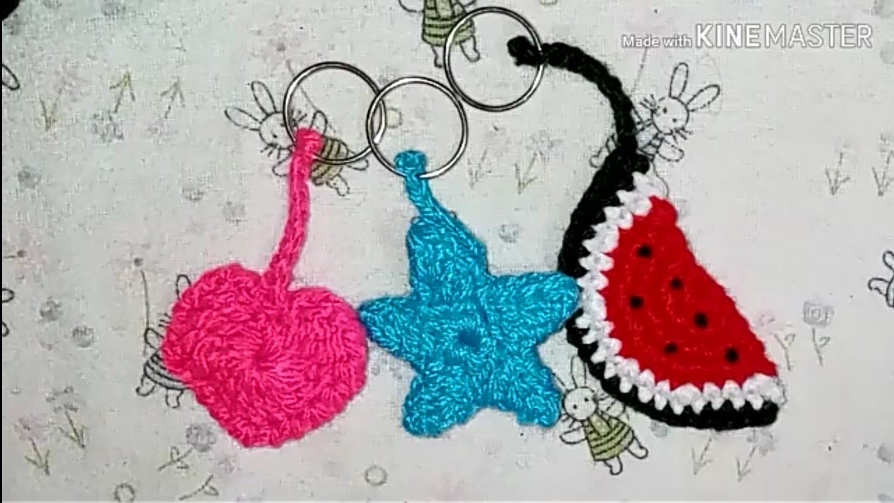 3 llaveros tejidos a crochet. Corazón, estrella y sandía.