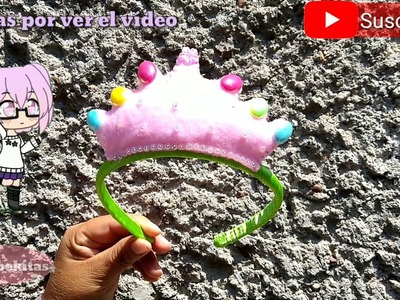 Corona de fieltro para las pequeñas de la casa DIY