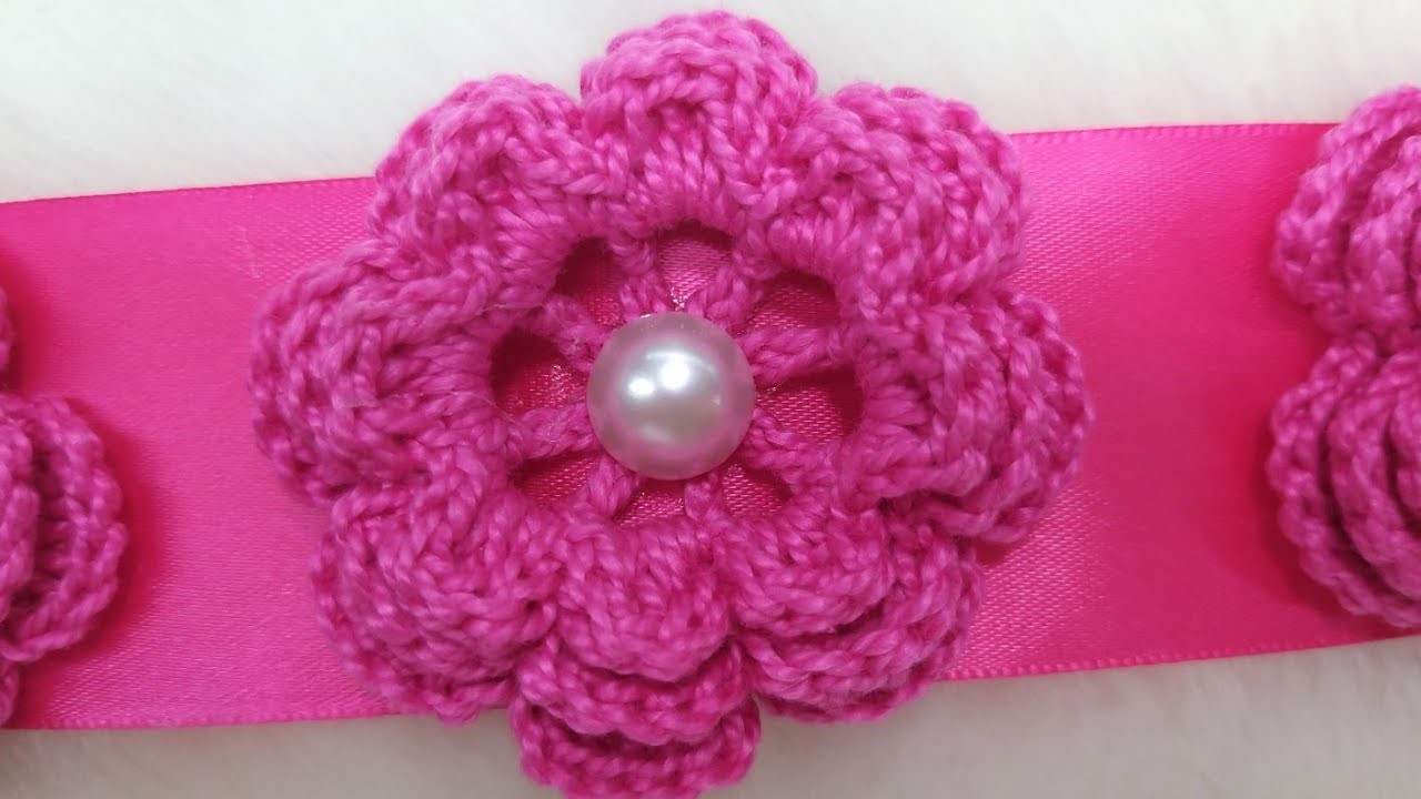 Flor decorativa a crochet