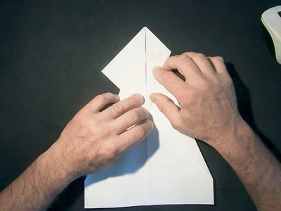 COMO HACER UN AVION DE PAPEL (facil de hacer) MANUALIDADES EN PAPEL