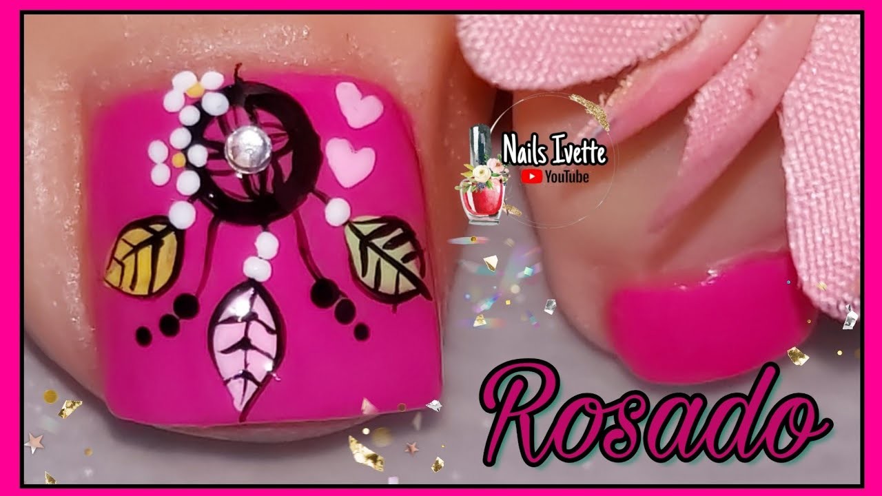 Decoración de uñas en color rosa con atrapasueños.decoración de uñas pie.pedicura.tutoriales de uñas