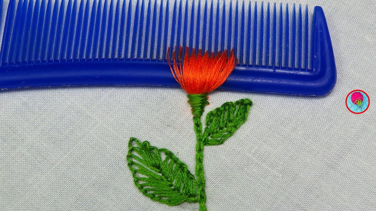 TRUCO DE BORDADOS de FLORES con peine - comb embroidery trick - hand embroidered