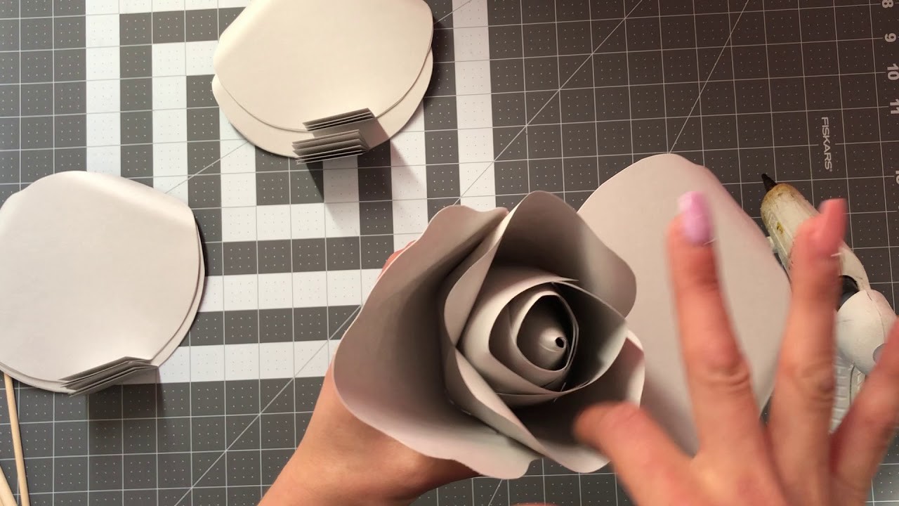 DIY paper rose, cómo hacer rosas de papel