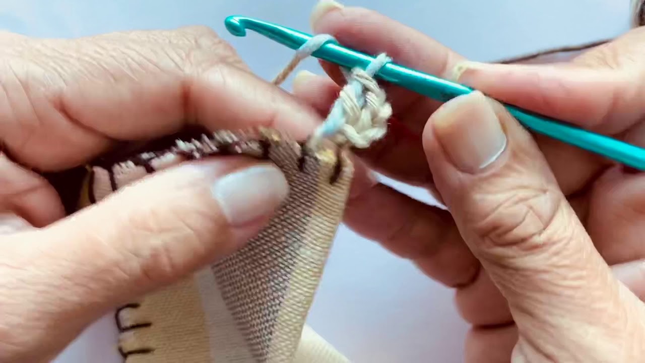 Crochet sobre tela gruesa