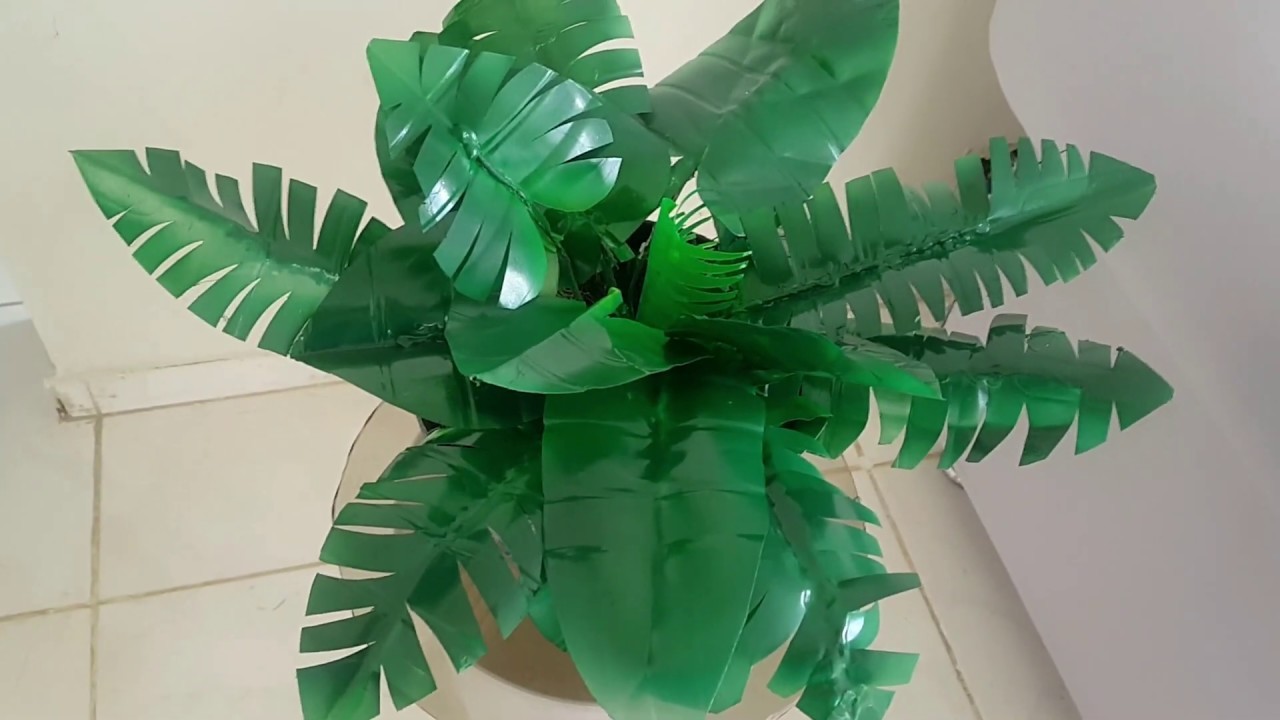 Como hacer hojas con botellas plásticas.  How to make Tree Branches with plastic bottles