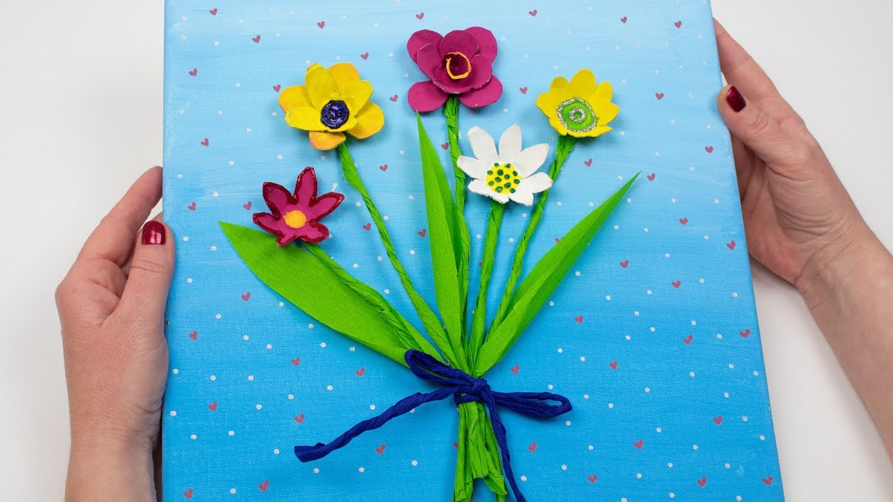 Cómo hacer un cuadro de flores con una huevera - Manualidades originales para regalar