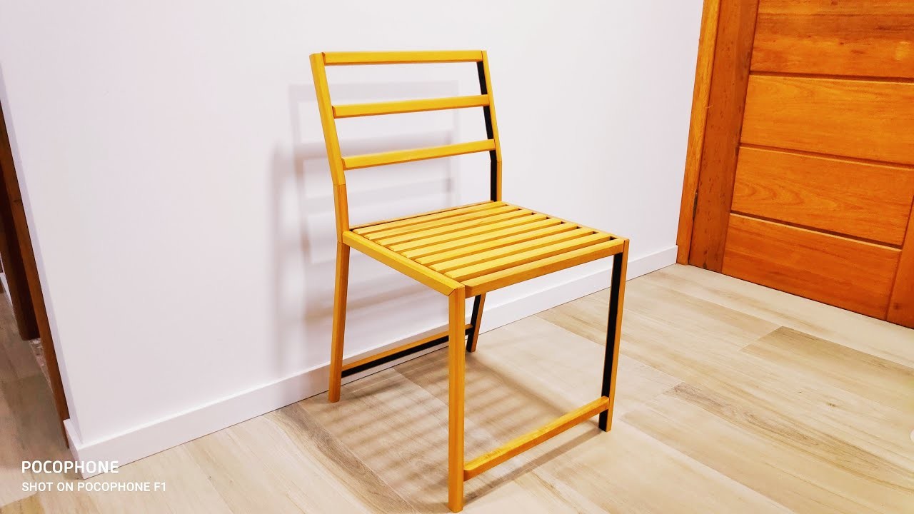 D.I.Y- Cadeira feita de barra chata e madeira.