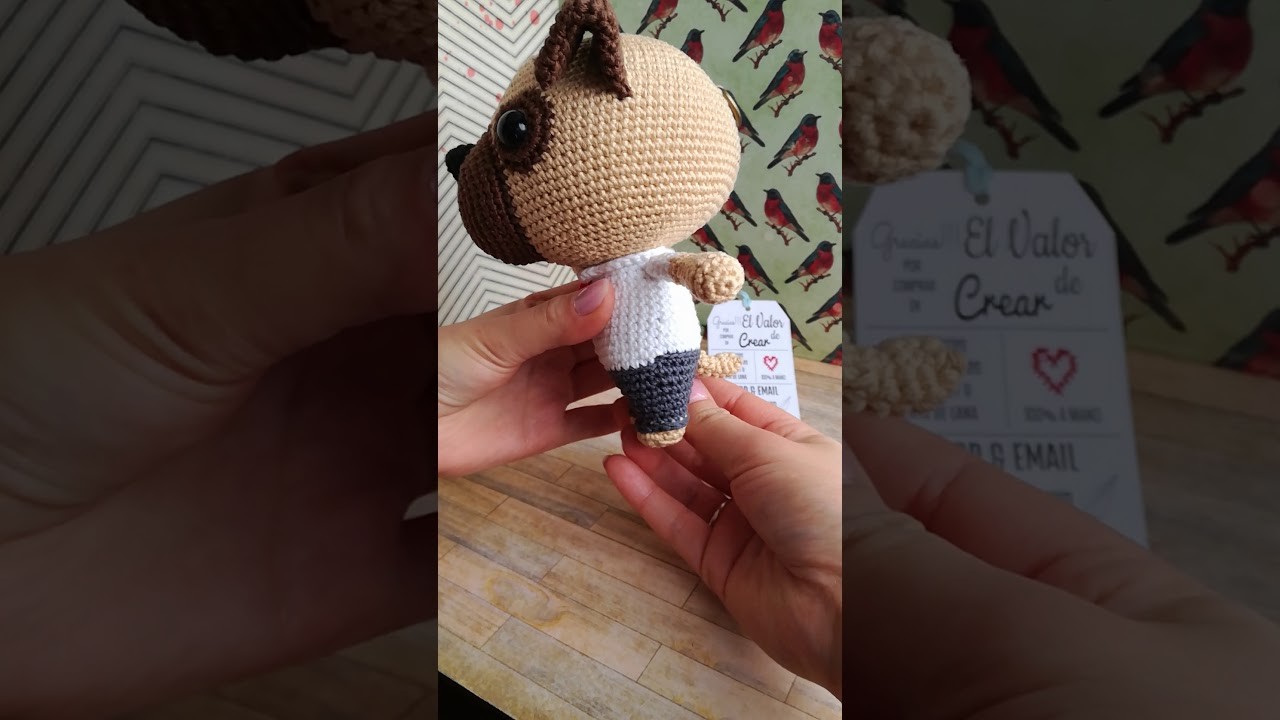 Perro Pug Amigurimi - big head. tejido a crochet