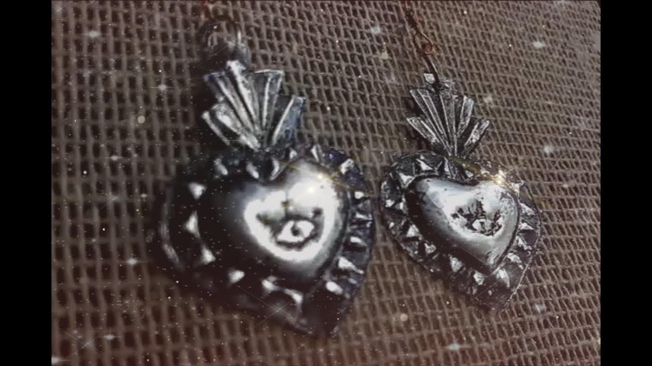 DIY ¿Cómo hacer aretes con latas? Repujado ♻️ MANUALIDADES