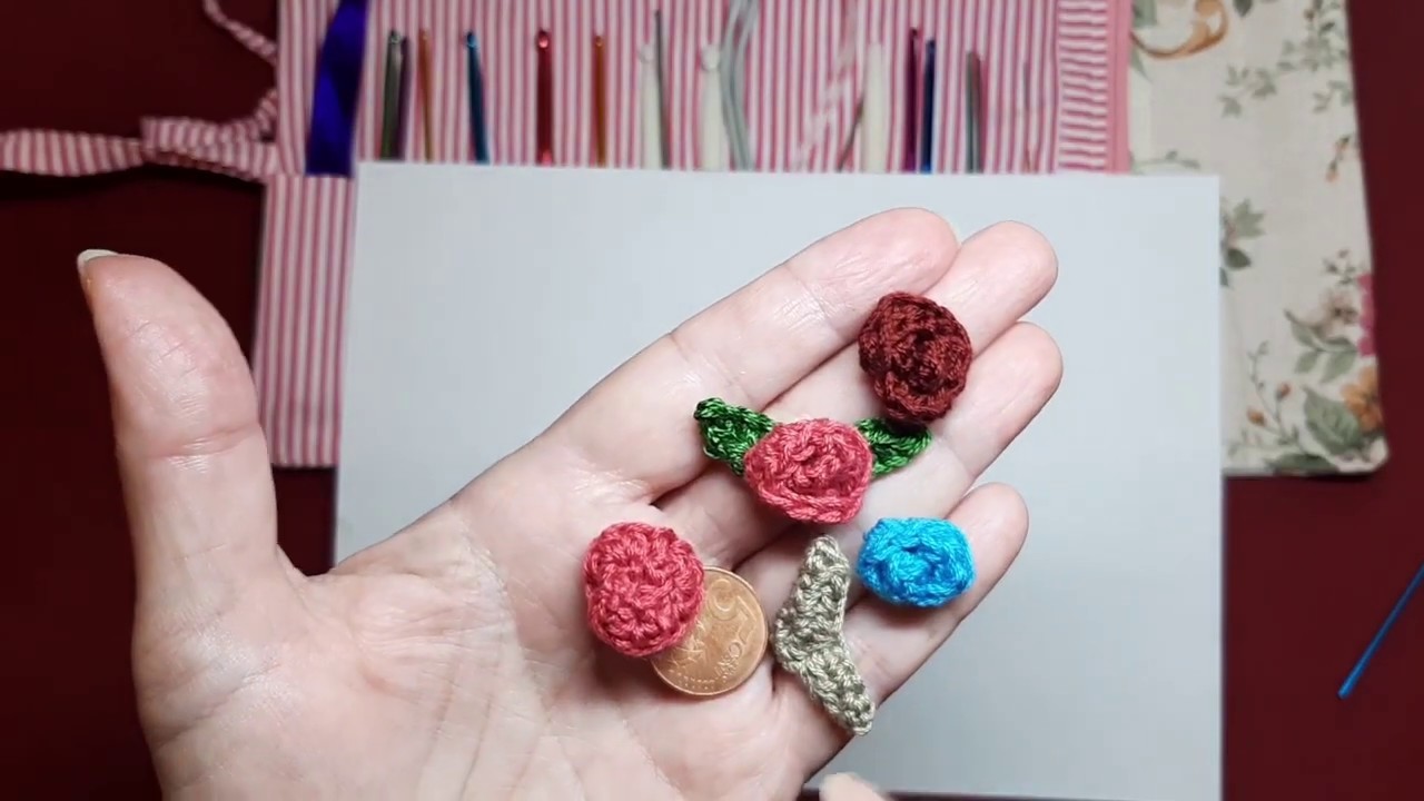 #pasoapaso Flores pequeñas en 5 minutos #crochet #complementosmuñecas