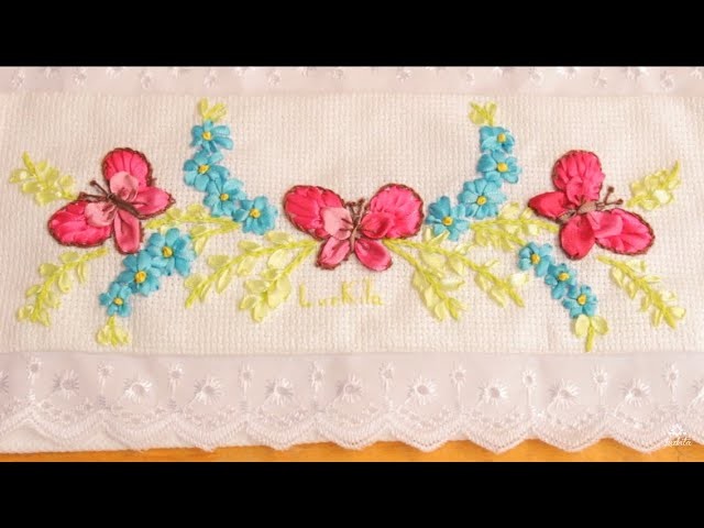 Toalla decorada con mariposas y flores. bordado a mano con cintas. fácil de hacer