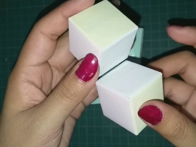 Cubo infinito de papel (origami)