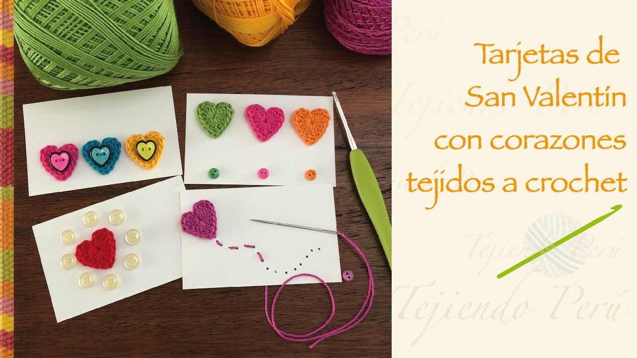 Tarjetas de San Valentín con corazones tejidos a crochet . Crochet Valentine's day card