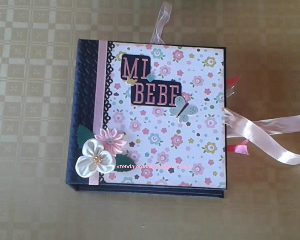 Mini álbum de scrapbooking Baby Girl con caja