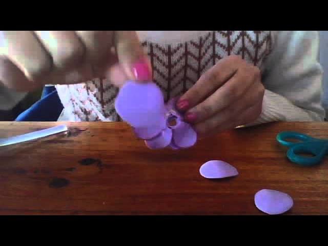 Como hacer una flor de goma eva