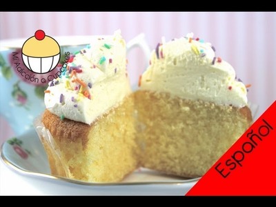 Cómo Hacer Cupcakes de Vainilla -- Una Receta de Cupcake de Vainilla de MiAdiccionaCupcakes