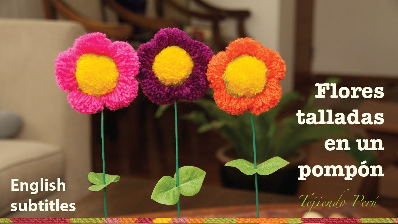 Mini tutorial # 8: flor hecha de un pompón de lana. English subtitles: flower shaped pom pom!