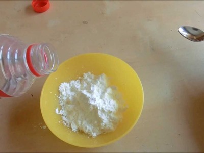 Cómo hacer un líquido que se hace sólido - Experimento de la maicena - Chindas12