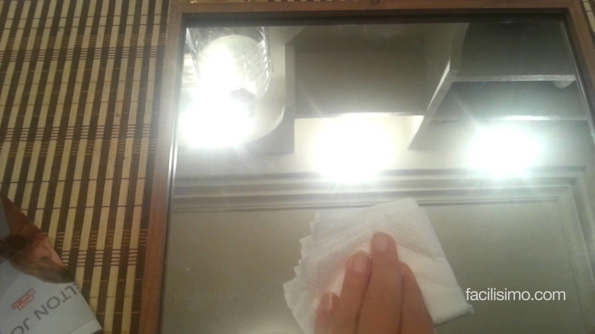 Cómo limpiar espejos con vinagre | facilisimo.com